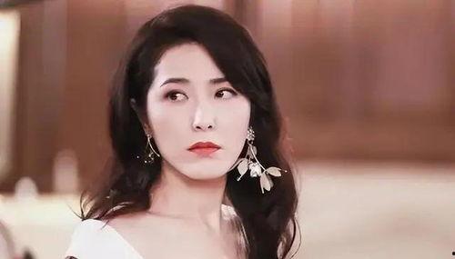 曾黎的视频,美丽背后的故事与成长